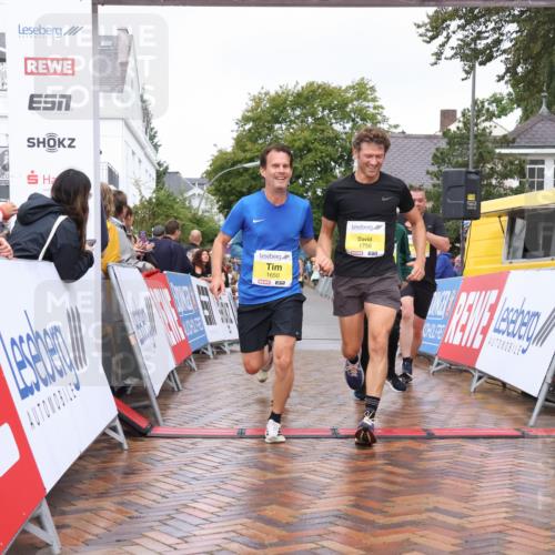 30.08.2026 - Blankeneser Heldenlauf Lena Gebhardt http://msf.ph/oto/10020365 30.08.2026 09:44:18 Ziel 1095, 1096, 1182, 1202, 1491, 1650, 1756 meine-sportfotos.de