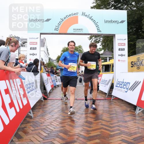 30.08.2026 - Blankeneser Heldenlauf Lena Gebhardt http://msf.ph/oto/10020370 30.08.2026 09:44:19 Ziel 1095, 1096, 1182, 1304, 1491, 1650, 1756 meine-sportfotos.de