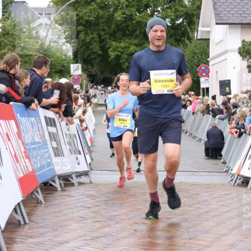 30.08.2026 - Blankeneser Heldenlauf Lena Gebhardt http://msf.ph/oto/10020388 30.08.2026 09:44:23 Ziel 1024, 1095, 1096, 1182, 1304, 1613, 1650, 1756 meine-sportfotos.de