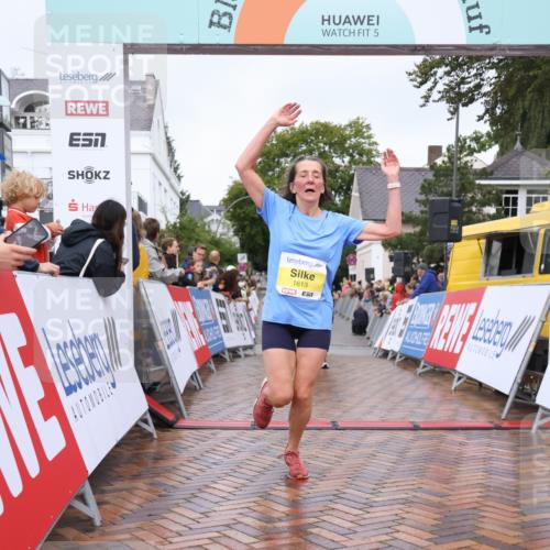 30.08.2026 - Blankeneser Heldenlauf Lena Gebhardt http://msf.ph/oto/10020399 30.08.2026 09:44:26 Ziel 1024, 1095, 1096, 1182, 1304, 1613, 1650, 1756, 3659, 3660 meine-sportfotos.de