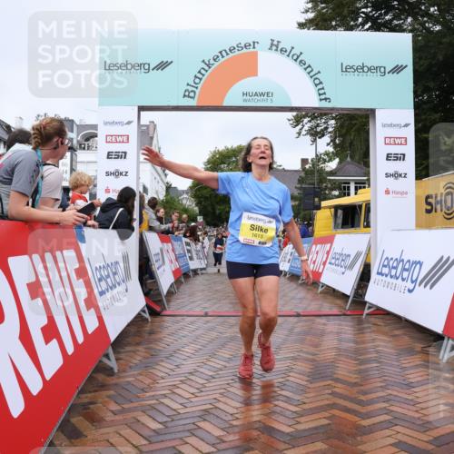 30.08.2026 - Blankeneser Heldenlauf Lena Gebhardt http://msf.ph/oto/10020400 30.08.2026 09:44:26 Ziel 1024, 1095, 1096, 1182, 1304, 1613, 1650, 1756, 3659, 3660 meine-sportfotos.de
