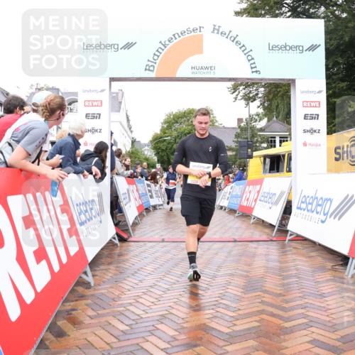 30.08.2026 - Blankeneser Heldenlauf Lena Gebhardt http://msf.ph/oto/10020411 30.08.2026 09:44:28 Ziel 1024, 1304, 1613, 3659, 3660 meine-sportfotos.de