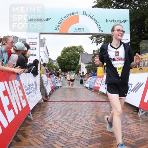 30.08.2026 - Blankeneser Heldenlauf Lena Gebhardt http://msf.ph/oto/10020468 30.08.2026 09:44:43 Ziel 1038, 1475, 1497, 1625, 1759 meine-sportfotos.de
