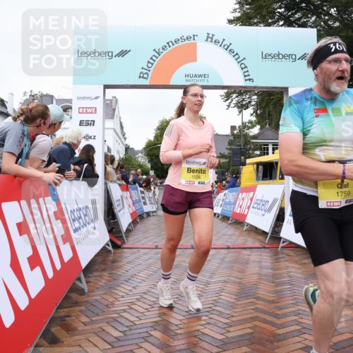 30.08.2026 - Blankeneser Heldenlauf Lena Gebhardt http://msf.ph/oto/10020481 30.08.2026 09:44:47 Ziel 1038, 1187, 1497, 1643, 1759 meine-sportfotos.de