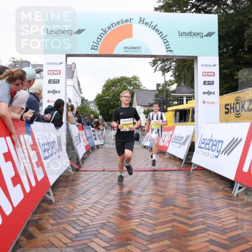 30.08.2026 - Blankeneser Heldenlauf Lena Gebhardt http://msf.ph/oto/10020488 30.08.2026 09:44:50 Ziel 1038, 1187, 1319, 1643, 1759 meine-sportfotos.de