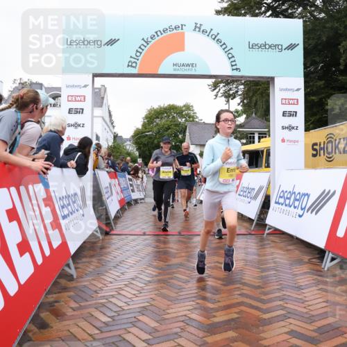 30.08.2026 - Blankeneser Heldenlauf Lena Gebhardt http://msf.ph/oto/10020511 30.08.2026 09:44:57 Ziel 1109, 1131, 1139, 1187, 1319, 1414, 1478, 1581, 1643, 1806, 1807, 3539, 3701 meine-sportfotos.de