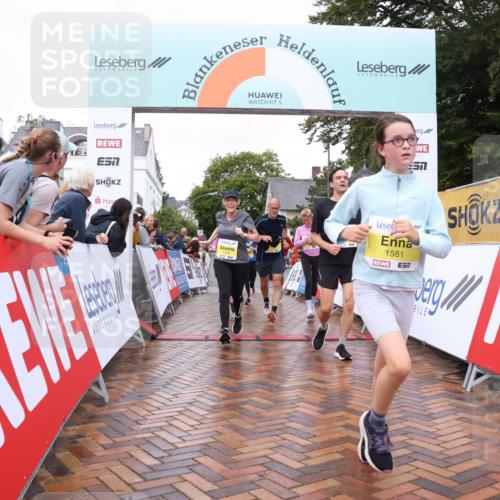 30.08.2026 - Blankeneser Heldenlauf Lena Gebhardt http://msf.ph/oto/10020514 30.08.2026 09:44:57 Ziel 1109, 1131, 1139, 1187, 1319, 1414, 1478, 1581, 1643, 1806, 1807, 3539, 3701 meine-sportfotos.de