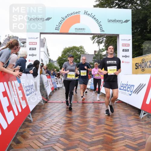 30.08.2026 - Blankeneser Heldenlauf Lena Gebhardt http://msf.ph/oto/10020516 30.08.2026 09:44:57 Ziel 1109, 1131, 1139, 1187, 1319, 1414, 1478, 1581, 1643, 1806, 1807, 3539, 3701 meine-sportfotos.de