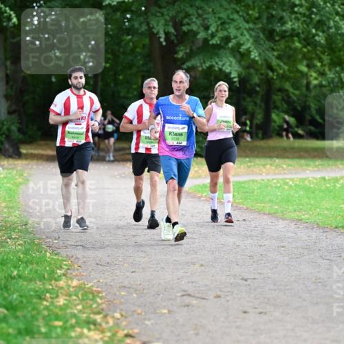 30.08.2026 - Blankeneser Heldenlauf Dr. Thomas Lammeyer http://msf.ph/oto/10020580 30.08.2026 10:11:42 Laufen 5715, 5649 meine-sportfotos.de