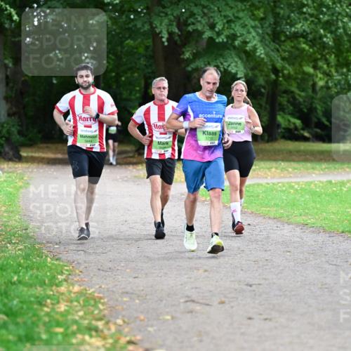 30.08.2026 - Blankeneser Heldenlauf Dr. Thomas Lammeyer http://msf.ph/oto/10020585 30.08.2026 10:11:42 Laufen 5649, 5666, 5715, 5552 meine-sportfotos.de