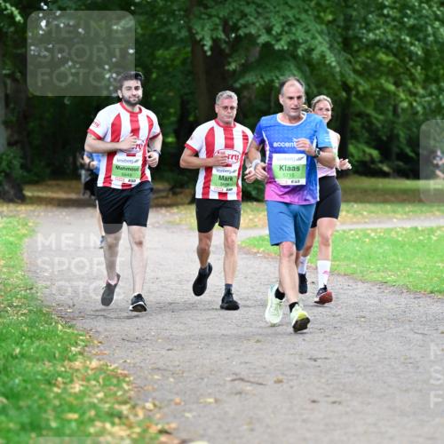30.08.2026 - Blankeneser Heldenlauf Dr. Thomas Lammeyer http://msf.ph/oto/10020590 30.08.2026 10:11:43 Laufen 5649, 5666, 5715 meine-sportfotos.de