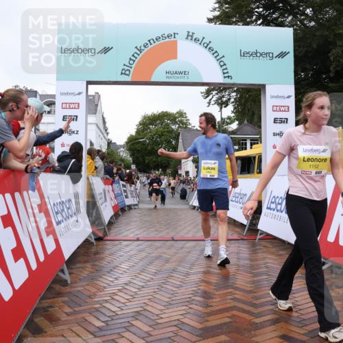 30.08.2026 - Blankeneser Heldenlauf Lena Gebhardt http://msf.ph/oto/10020598 30.08.2026 09:45:20 Ziel 1152, 1462, 1686, 1717, 3625 meine-sportfotos.de