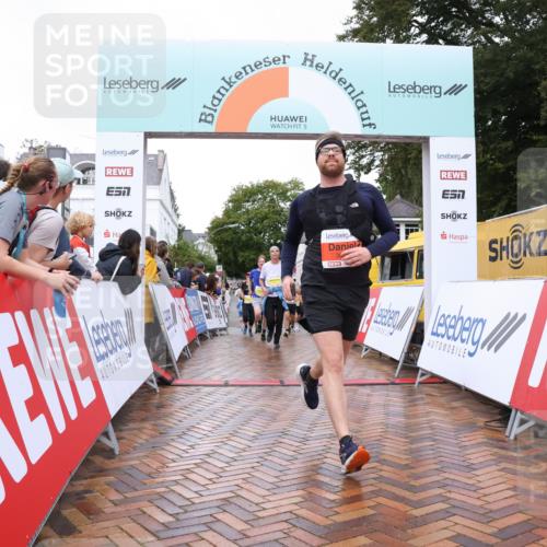 30.08.2026 - Blankeneser Heldenlauf Lena Gebhardt http://msf.ph/oto/10020611 30.08.2026 09:45:25 Ziel 1056, 1152, 1185, 1379, 1419, 1455, 1462, 1710, 3625 meine-sportfotos.de