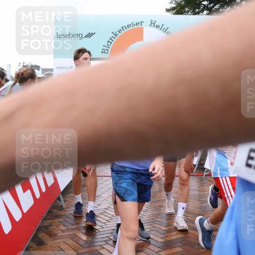 30.08.2026 - Blankeneser Heldenlauf Lena Gebhardt http://msf.ph/oto/10020644 30.08.2026 09:45:34 Ziel 1056, 1100, 1117, 1185, 1199, 1204, 1354, 1379, 1419, 1420, 1455, 1505, 1506, 1600, 1608, 1710, 1754, 1764, 3526 meine-sportfotos.de