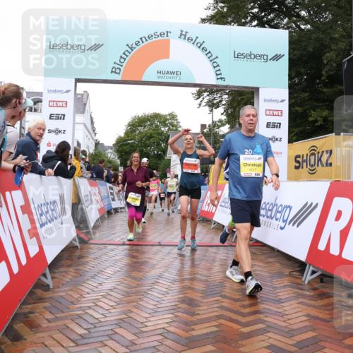 30.08.2026 - Blankeneser Heldenlauf Lena Gebhardt http://msf.ph/oto/10020646 30.08.2026 09:45:36 Ziel 1056, 1100, 1117, 1185, 1199, 1204, 1354, 1419, 1420, 1455, 1505, 1506, 1600, 1608, 1754, 1764, 3526 meine-sportfotos.de