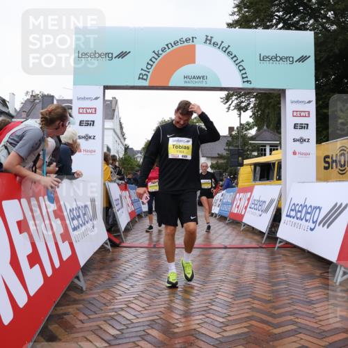 30.08.2026 - Blankeneser Heldenlauf Lena Gebhardt http://msf.ph/oto/10020701 30.08.2026 09:45:51 Ziel 1033, 1164, 1176, 1231, 1346, 3733 meine-sportfotos.de