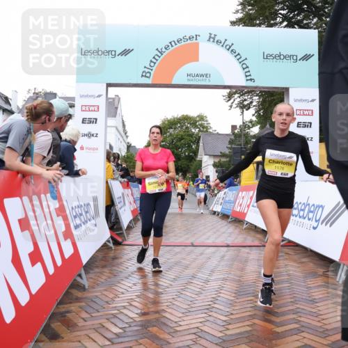 30.08.2026 - Blankeneser Heldenlauf Lena Gebhardt http://msf.ph/oto/10020706 30.08.2026 09:45:53 Ziel 1033, 1164, 1176, 1191, 1231, 1346, 1690 meine-sportfotos.de
