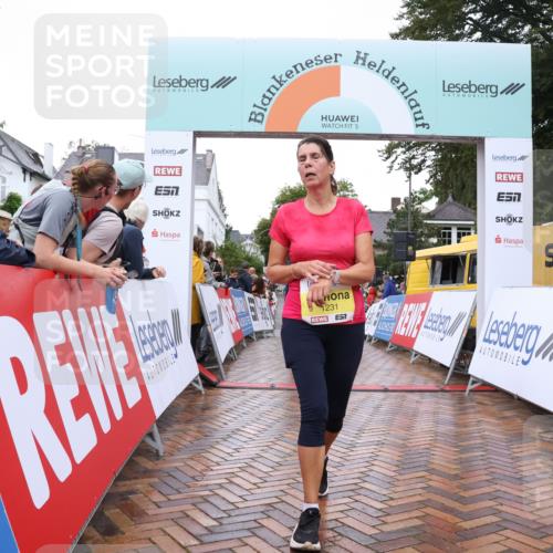 30.08.2026 - Blankeneser Heldenlauf Lena Gebhardt http://msf.ph/oto/10020710 30.08.2026 09:45:54 Ziel 1164, 1176, 1191, 1231, 1346, 1690 meine-sportfotos.de