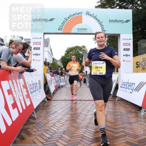 30.08.2026 - Blankeneser Heldenlauf Lena Gebhardt http://msf.ph/oto/10020719 30.08.2026 09:45:57 Ziel 1164, 1176, 1191, 1231, 1346, 1596, 1690 meine-sportfotos.de
