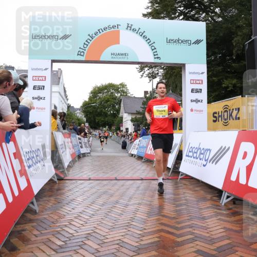 30.08.2026 - Blankeneser Heldenlauf Lena Gebhardt http://msf.ph/oto/10020736 30.08.2026 09:46:02 Ziel 1191, 1346, 1596, 1690 meine-sportfotos.de