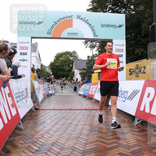 30.08.2026 - Blankeneser Heldenlauf Lena Gebhardt http://msf.ph/oto/10020739 30.08.2026 09:46:02 Ziel 1191, 1346, 1596, 1690 meine-sportfotos.de