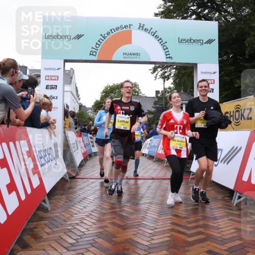 30.08.2026 - Blankeneser Heldenlauf Lena Gebhardt http://msf.ph/oto/10020775 30.08.2026 09:46:21 Ziel 1143, 1218, 1283, 1299, 1483, 1584, 1651, 1730, 3716 meine-sportfotos.de