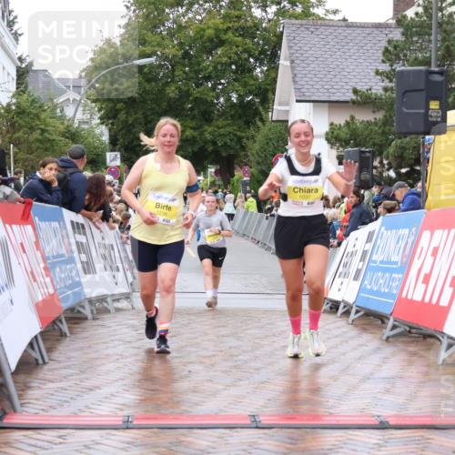 30.08.2026 - Blankeneser Heldenlauf Lena Gebhardt http://msf.ph/oto/10020793 30.08.2026 09:46:27 Ziel 1037, 1143, 1238, 1277, 1283, 1483, 1584, 1651, 1730 meine-sportfotos.de