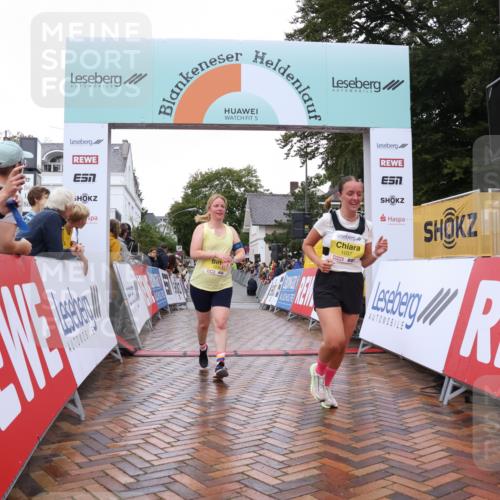 30.08.2026 - Blankeneser Heldenlauf Lena Gebhardt http://msf.ph/oto/10020801 30.08.2026 09:46:29 Ziel 1037, 1238, 1277, 1651, 1730 meine-sportfotos.de