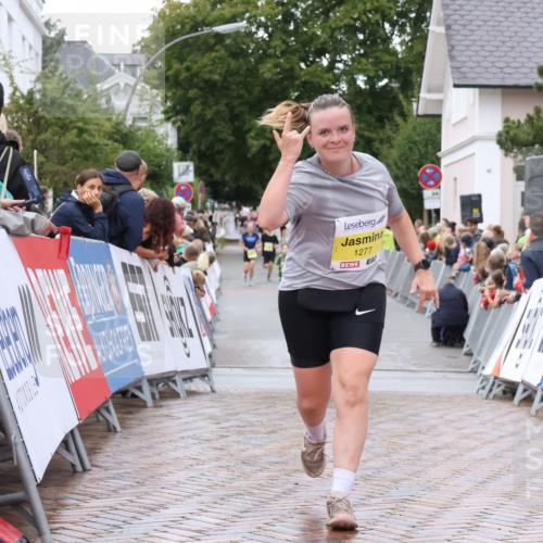 30.08.2026 - Blankeneser Heldenlauf Lena Gebhardt http://msf.ph/oto/10020811 30.08.2026 09:46:31 Ziel 1037, 1238, 1261, 1277 meine-sportfotos.de