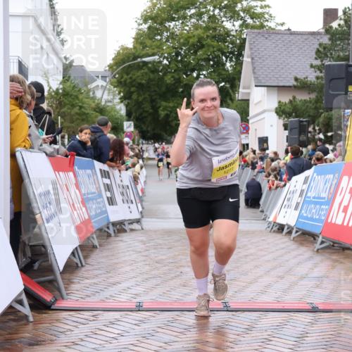 30.08.2026 - Blankeneser Heldenlauf Lena Gebhardt http://msf.ph/oto/10020812 30.08.2026 09:46:32 Ziel 1037, 1238, 1261, 1277 meine-sportfotos.de