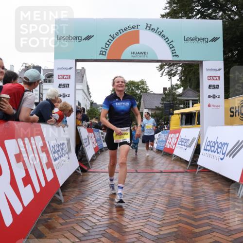 30.08.2026 - Blankeneser Heldenlauf Lena Gebhardt http://msf.ph/oto/10020880 30.08.2026 09:46:52 Ziel 1098, 1385, 1519, 1572, 1799, 3718 meine-sportfotos.de
