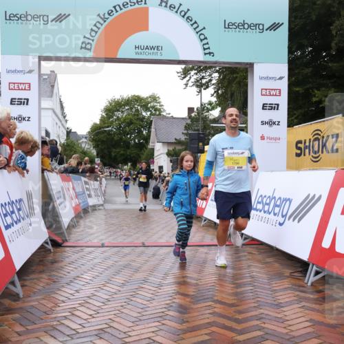 30.08.2026 - Blankeneser Heldenlauf Lena Gebhardt http://msf.ph/oto/10020889 30.08.2026 09:46:54 Ziel 1098, 1385, 1519, 1572, 1799 meine-sportfotos.de