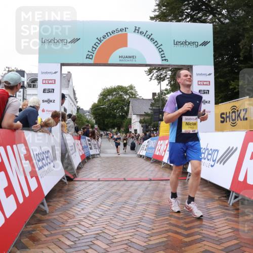 30.08.2026 - Blankeneser Heldenlauf Lena Gebhardt http://msf.ph/oto/10020915 30.08.2026 09:47:03 Ziel 1098, 1153, 1609 meine-sportfotos.de