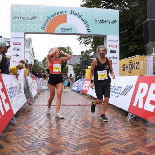 30.08.2026 - Blankeneser Heldenlauf Lena Gebhardt http://msf.ph/oto/10020938 30.08.2026 09:47:13 Ziel 1291, 1292, 1609, 1723, 1724 meine-sportfotos.de