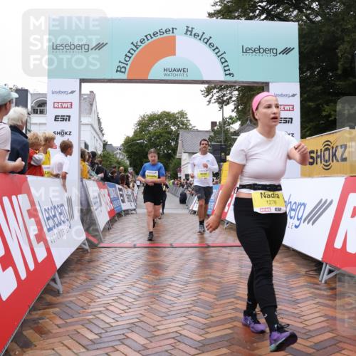 30.08.2026 - Blankeneser Heldenlauf Lena Gebhardt http://msf.ph/oto/10020971 30.08.2026 09:47:21 Ziel 1145, 1175, 1273, 1276, 1291, 1292, 1302, 1579, 1607 meine-sportfotos.de