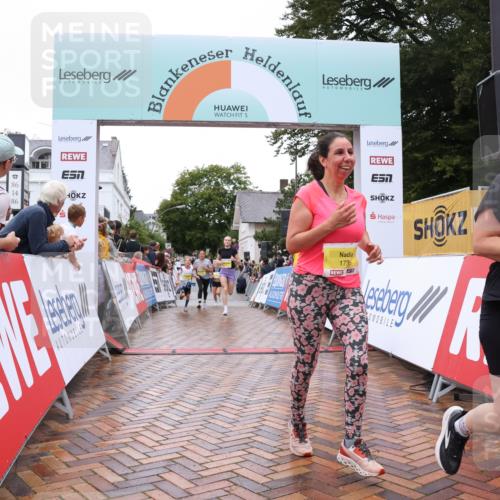 30.08.2026 - Blankeneser Heldenlauf Lena Gebhardt http://msf.ph/oto/10021037 30.08.2026 09:47:42 Ziel 1126, 1265, 1275, 1322, 1735, 1751 meine-sportfotos.de