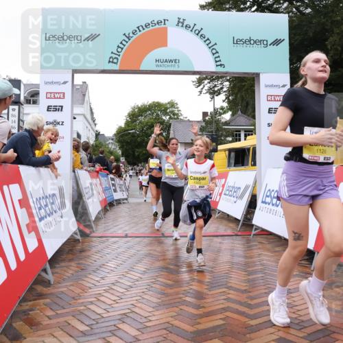 30.08.2026 - Blankeneser Heldenlauf Lena Gebhardt http://msf.ph/oto/10021049 30.08.2026 09:47:46 Ziel 1126, 1137, 1265, 1275, 1286, 1322, 1735, 1751 meine-sportfotos.de