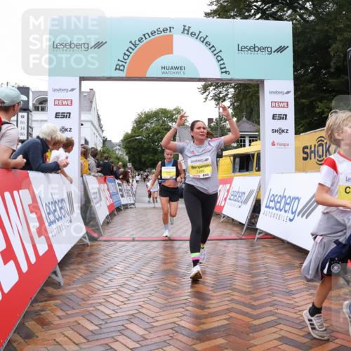 30.08.2026 - Blankeneser Heldenlauf Lena Gebhardt http://msf.ph/oto/10021054 30.08.2026 09:47:46 Ziel 1126, 1137, 1265, 1275, 1286, 1322, 1735, 1751 meine-sportfotos.de
