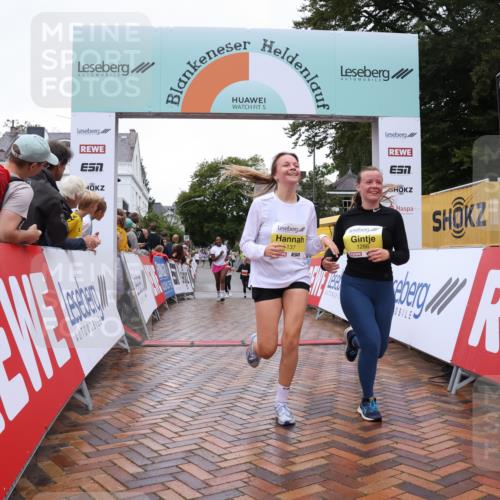 30.08.2026 - Blankeneser Heldenlauf Lena Gebhardt http://msf.ph/oto/10021076 30.08.2026 09:47:52 Ziel 1137, 1265, 1286, 1322, 1751, 3653 meine-sportfotos.de