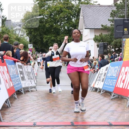 30.08.2026 - Blankeneser Heldenlauf Lena Gebhardt http://msf.ph/oto/10021082 30.08.2026 09:47:55 Ziel 1137, 1286, 1763, 3653, 3663, 3664 meine-sportfotos.de