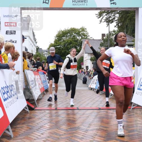 30.08.2026 - Blankeneser Heldenlauf Lena Gebhardt http://msf.ph/oto/10021092 30.08.2026 09:47:57 Ziel 1137, 1286, 1763, 3653, 3663, 3664 meine-sportfotos.de