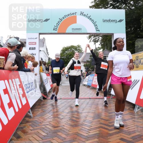 30.08.2026 - Blankeneser Heldenlauf Lena Gebhardt http://msf.ph/oto/10021094 30.08.2026 09:47:58 Ziel 1137, 1286, 1763, 3653, 3663, 3664 meine-sportfotos.de
