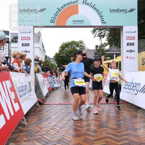 30.08.2026 - Blankeneser Heldenlauf Lena Gebhardt http://msf.ph/oto/10021121 30.08.2026 09:48:08 Ziel 1004, 1005, 1359, 1605, 1606, 1765, 1794 meine-sportfotos.de