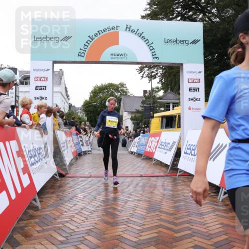 30.08.2026 - Blankeneser Heldenlauf Lena Gebhardt http://msf.ph/oto/10021132 30.08.2026 09:48:10 Ziel 1004, 1005, 1359, 1605, 1606, 1765, 1794 meine-sportfotos.de