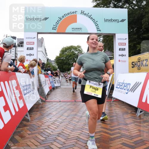 30.08.2026 - Blankeneser Heldenlauf Lena Gebhardt http://msf.ph/oto/10021175 30.08.2026 09:48:19 Ziel 1091, 1171, 1249, 1594, 1776, 1794 meine-sportfotos.de