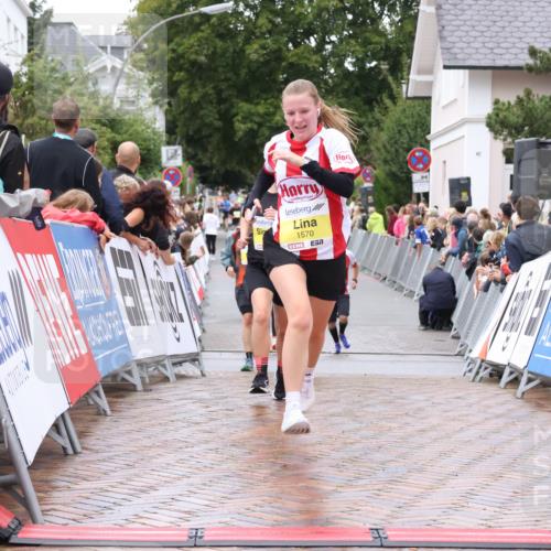 30.08.2026 - Blankeneser Heldenlauf Lena Gebhardt http://msf.ph/oto/10021195 30.08.2026 09:48:25 Ziel 1091, 1249, 1440, 1569, 1570, 1776 meine-sportfotos.de