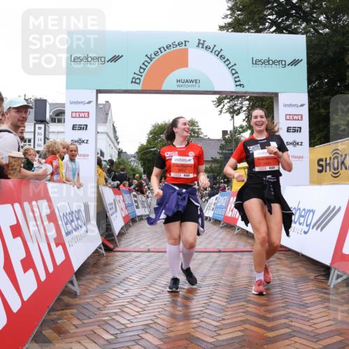 30.08.2026 - Blankeneser Heldenlauf Lena Gebhardt http://msf.ph/oto/10021244 30.08.2026 09:48:39 Ziel 1045, 1114, 1169, 1558, 1559, 1615, 3568, 3569 meine-sportfotos.de