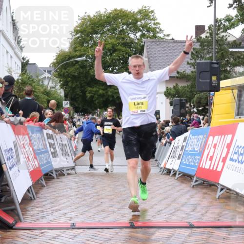 30.08.2026 - Blankeneser Heldenlauf Lena Gebhardt http://msf.ph/oto/10021250 30.08.2026 09:48:41 Ziel 1045, 1114, 1169, 1507, 1615, 3568, 3569 meine-sportfotos.de