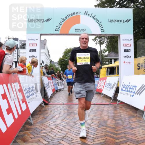 30.08.2026 - Blankeneser Heldenlauf Lena Gebhardt http://msf.ph/oto/10021275 30.08.2026 09:48:54 Ziel 1046, 1110, 1232, 1233, 1372, 1555, 1726 meine-sportfotos.de