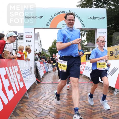 30.08.2026 - Blankeneser Heldenlauf Lena Gebhardt http://msf.ph/oto/10021292 30.08.2026 09:48:58 Ziel 1046, 1110, 1229, 1232, 1233, 1280, 1328, 1372, 1555, 1720, 1726, 1788 meine-sportfotos.de